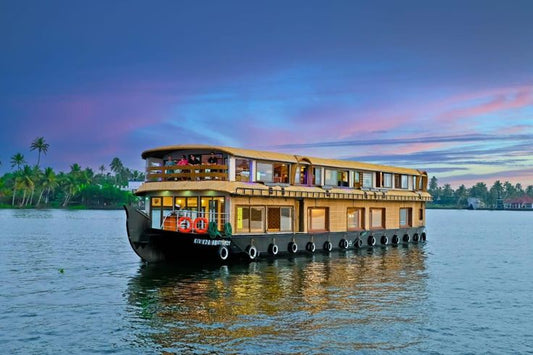 🌴 Alappuzha Backwater Tour Package | Gift a Romantic Backwater Escape